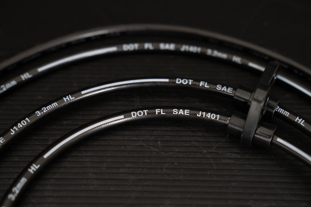 07-08 GD Fit Front Stainless Brake Hoses